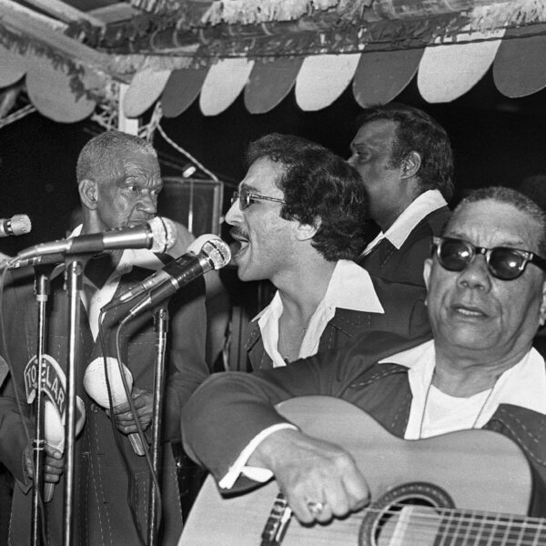 De Dónde Viene La salsa ? y quién influyo en su surgimiento?